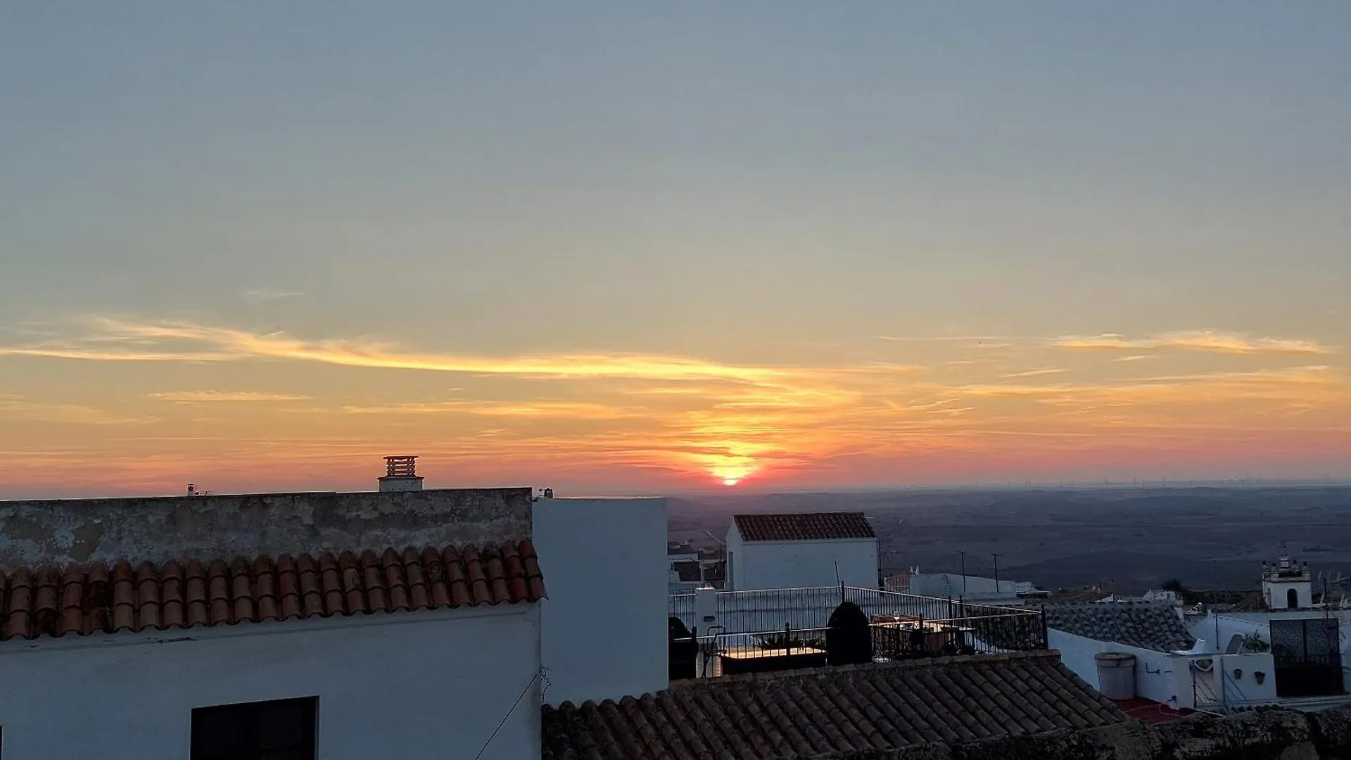 Medina Sidonia, Luxury Historic Modern Townhouse, Swimming Pool, Terraces, Sea View. Lägenhet 0*, Medina-Sidonia