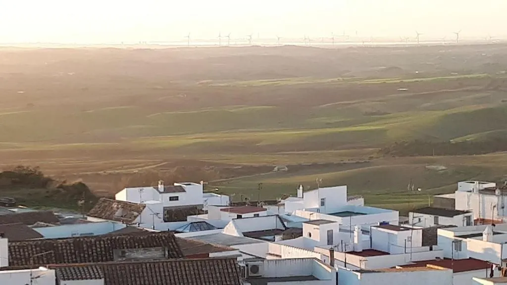 Medina Sidonia, Luxury Historic Modern Townhouse, Swimming Pool, Terraces, Sea View. Apartment