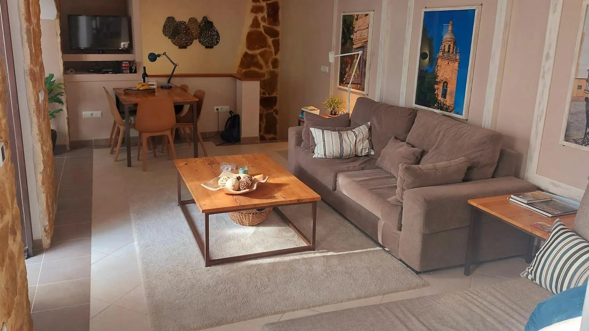 Medina Sidonia, Luxury Historic Modern Townhouse, Swimming Pool, Terraces, Sea View. Apartment Spain
