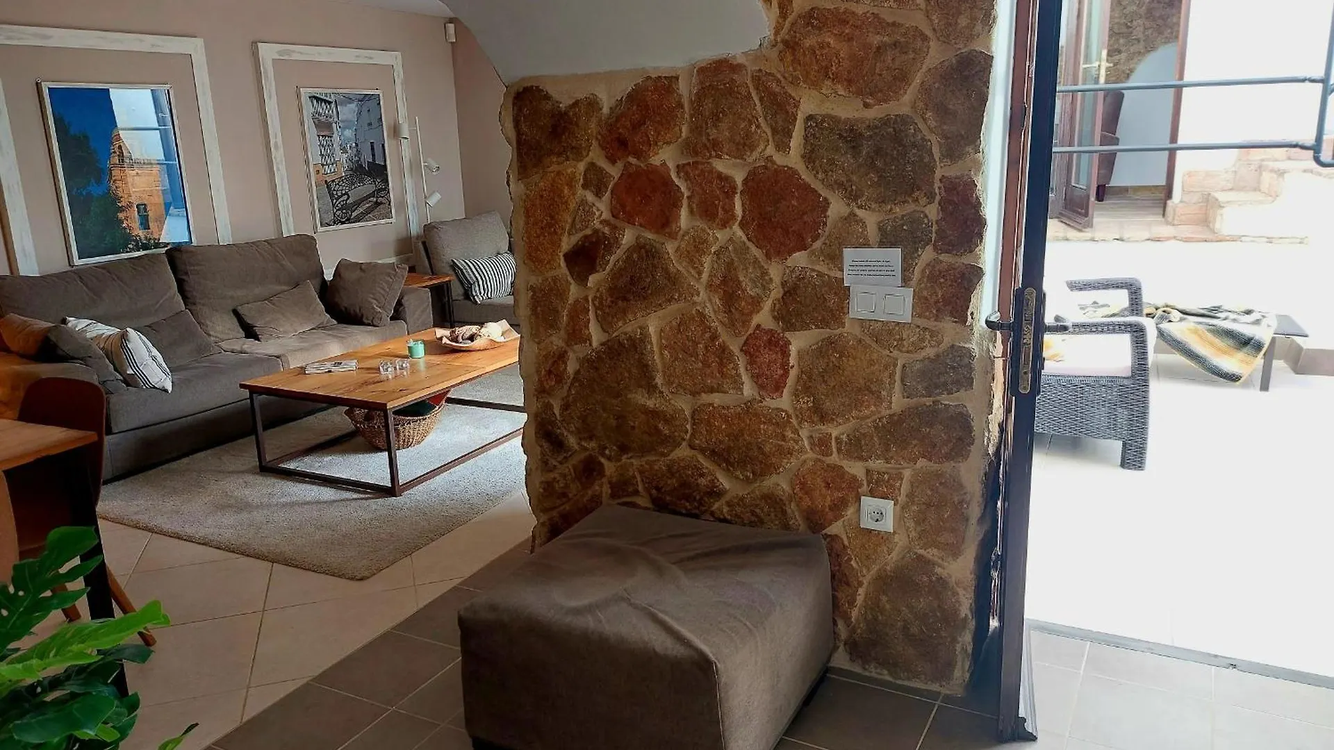 Medina Sidonia, Luxury Historic Modern Townhouse, Swimming Pool, Terraces, Sea View. Apartment Medina-Sidonia